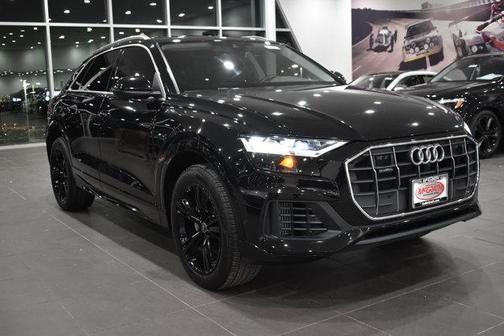 2022 Audi Q8 55 Premium Plus