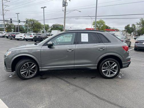2022 Audi Q3 45 S line Premium Plus