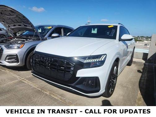 2022 Audi Q8 55 Premium Plus