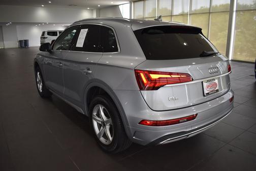 Florett Silver Metallic 2023 Audi Q5 40 Premium