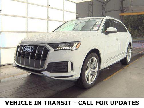 2023 Audi Q7 45 Premium Plus
