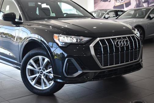 2022 Audi Q3 45 S line Premium