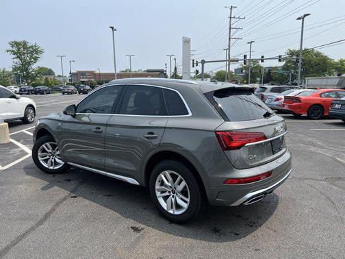 2023 Audi Q5 45 S line Premium