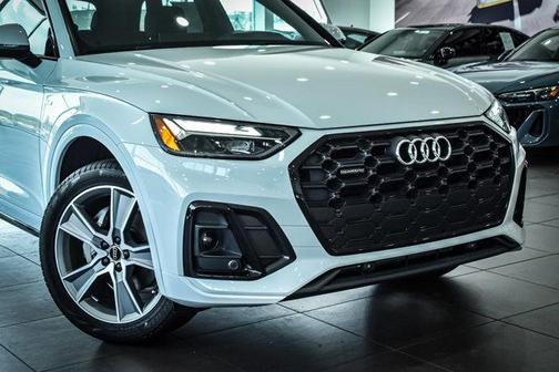 2025 Audi Q5 45 S line Premium