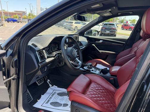 Mythos Black Metallic 2023 Audi SQ5 3.0T Premium Plus