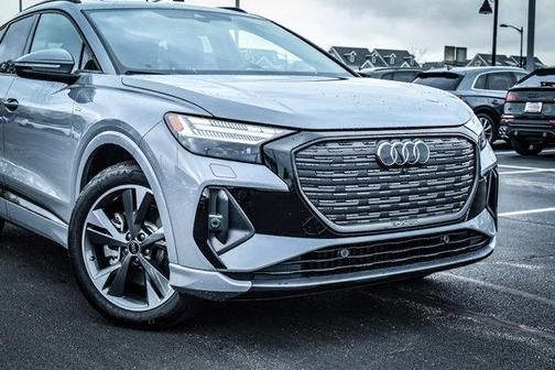 2025 Audi Q4 e-tron Prestige 55 quattro