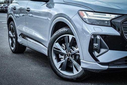 2025 Audi Q4 e-tron Prestige 55 quattro