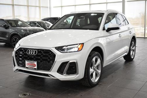 2022 Audi Q5 45 S line Premium Plus