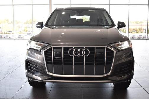 2023 Audi Q7 45 Premium