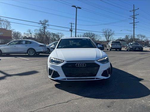 2023 Audi A4 45 S line Premium