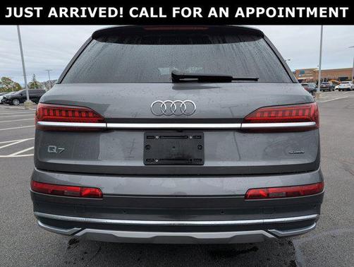 2023 Audi Q7 55 Premium Plus