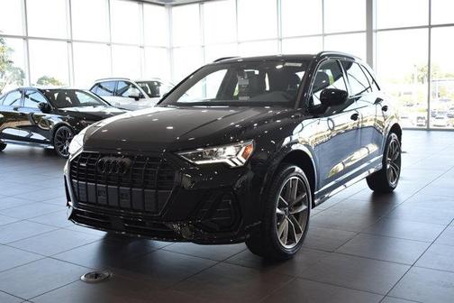 2025 Audi Q3 Premium 45 TFSI S line quattro Tiptronic
