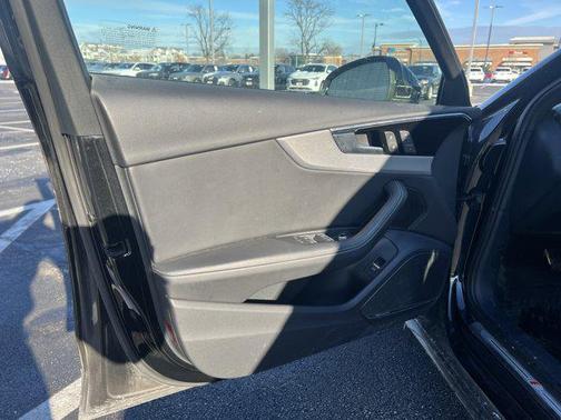 2023 Audi A4 45 S line Premium Plus