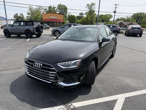 Mythos Black Metallic 2023 Audi A4 40 Premium Plus