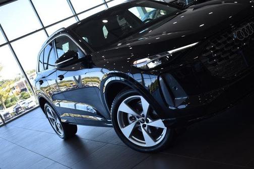 2025 Audi Q5 Premium Plus