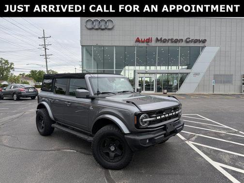Carbonized Gray Metallic 2023 Ford Bronco Outer Banks