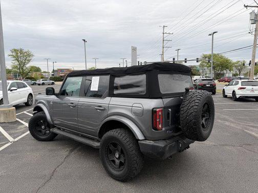Carbonized Gray Metallic 2023 Ford Bronco Outer Banks