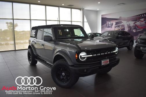 Carbonized Gray Metallic 2023 Ford Bronco Outer Banks