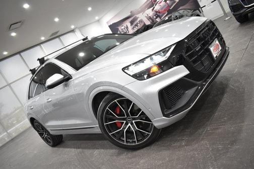 2022 Audi Q8 55 Premium Plus