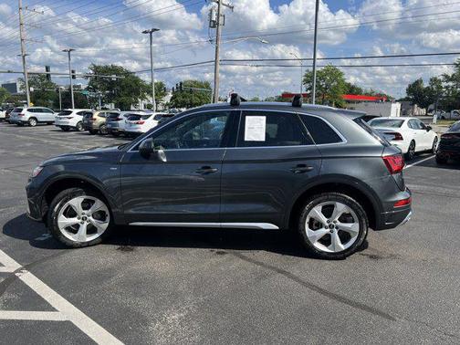 2022 Audi Q5 45 S line Premium Plus