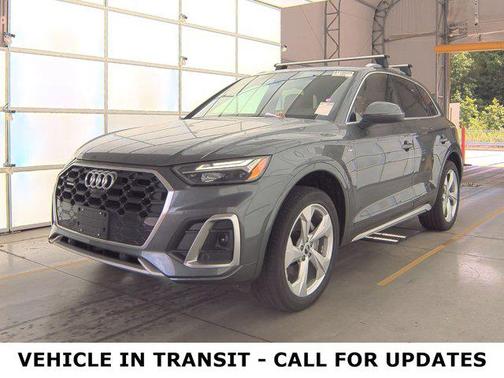2022 Audi Q5 45 S line Premium Plus