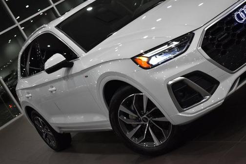2023 Audi Q5 45 S line Premium Plus