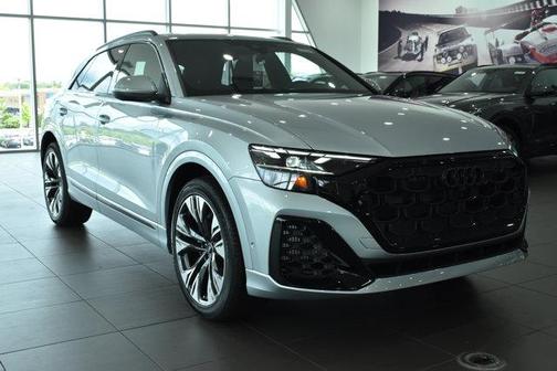 2025 Audi Q8 55 Premium Plus