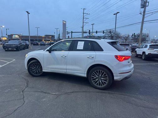 2023 Audi Q3 Premium 40 TFSI quattro Tiptronic