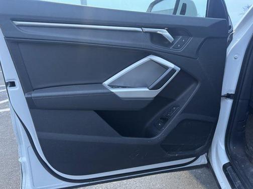 2023 Audi Q3 Premium 40 TFSI quattro Tiptronic