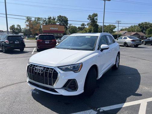 2022 Audi Q3 45 S line Premium