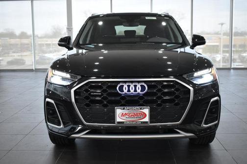 Mythos Black Metallic 2023 Audi Q5 45 S line Premium Plus