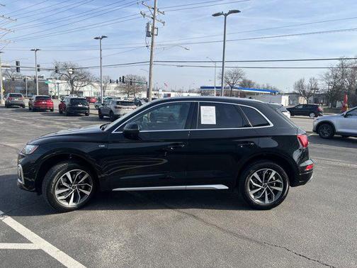 2023 Audi Q5 45 S line Premium Plus