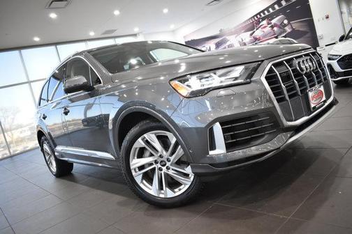 2022 Audi Q7 55 Premium Plus