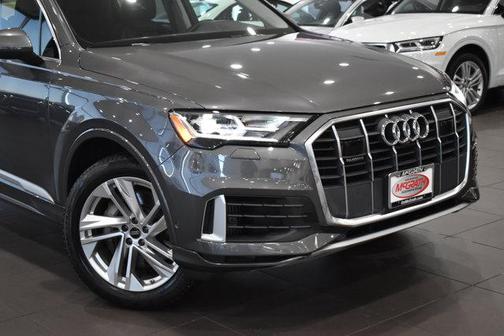 2022 Audi Q7 55 Premium Plus