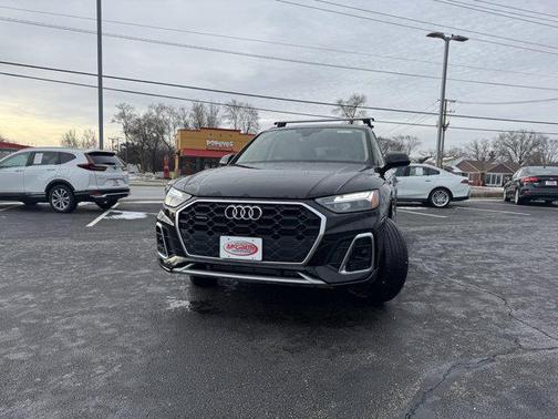 2023 Audi Q5 45 S line Premium