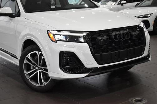 2026 Audi Q7 45 Premium