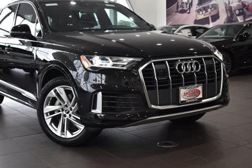 2022 Audi Q7 55 Premium Plus