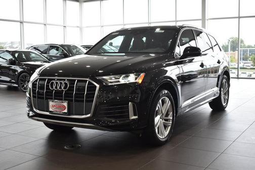 2022 Audi Q7 55 Premium Plus