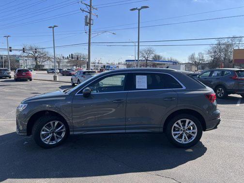 2024 Audi Q3 45 S line Premium Plus