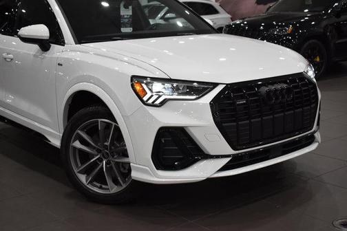2025 Audi Q3 Premium 45 TFSI S line quattro Tiptronic