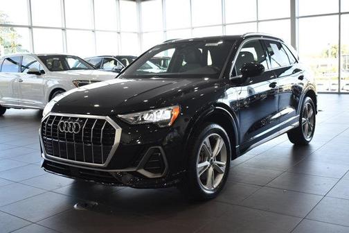 2022 Audi Q3 45 S line Premium