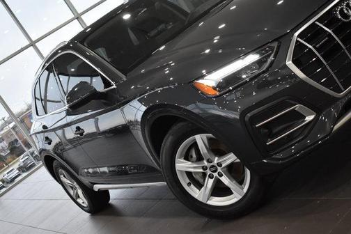 2023 Audi Q5 40 Premium