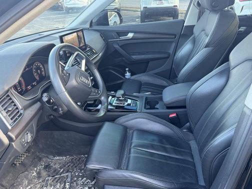 2023 Audi Q5 45 S line Premium Plus