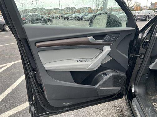 2024 Audi Q5 55 S line Premium Plus