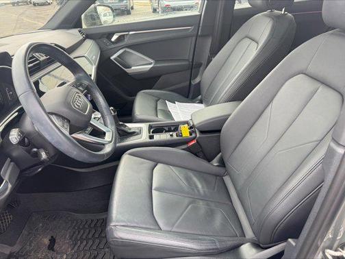 2023 Audi Q3 45 S line Premium Plus