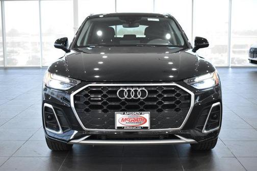 Mythos Black Metallic 2023 Audi Q5 45 S line Premium