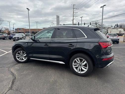 2023 Audi Q5 45 S line Premium