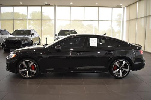 Mythos Black Metallic 2022 Audi Q5 45 S line Premium Plus