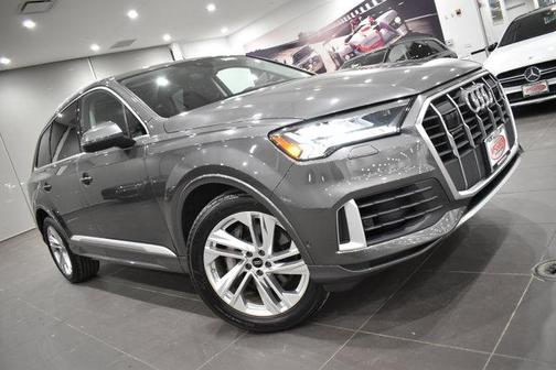 2024 Audi Q7 55 Premium Plus