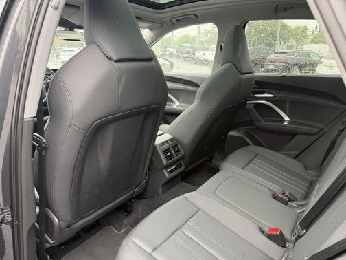 Tambora Gray Metallic 2025 Audi Q5 Premium Plus TFSI quattro S tronic
